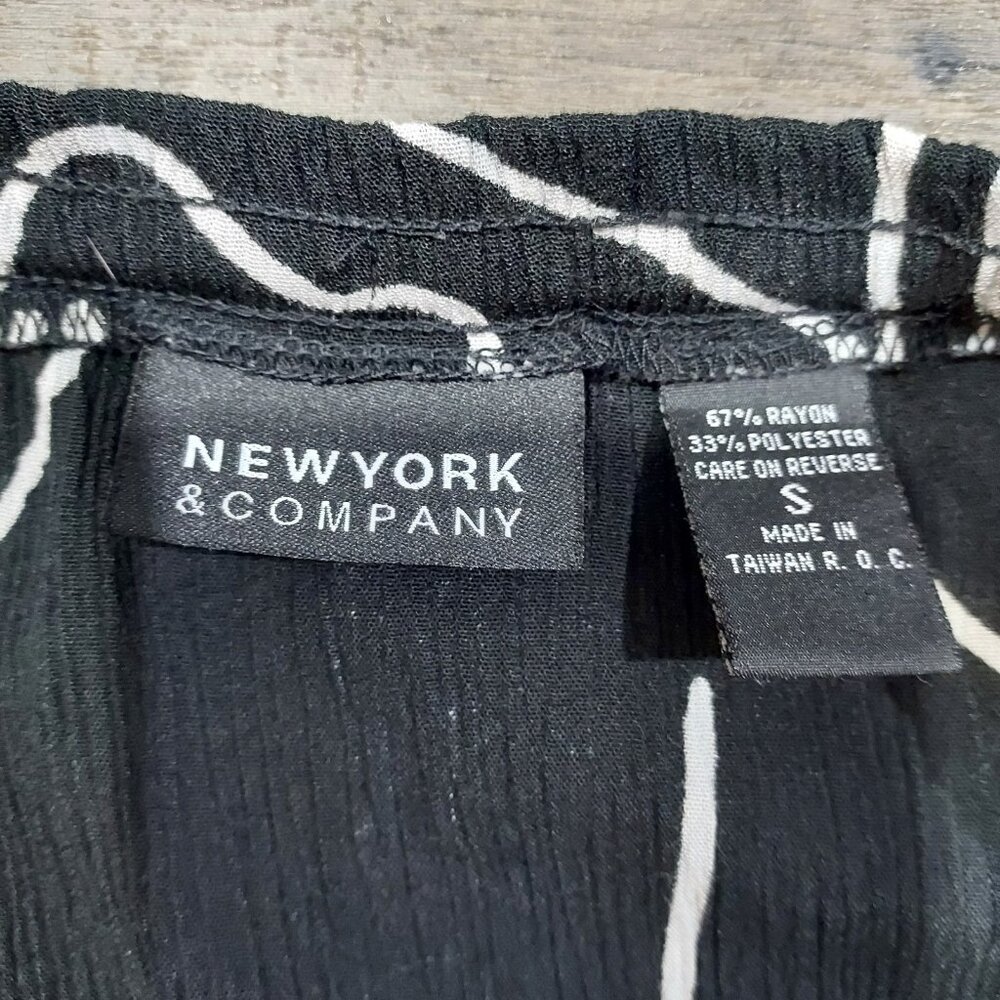 New York&Co Maxi Skirt Black Floral Sleevless Top Crinkle Size S 1990 Vintage - Picture 16 of 16